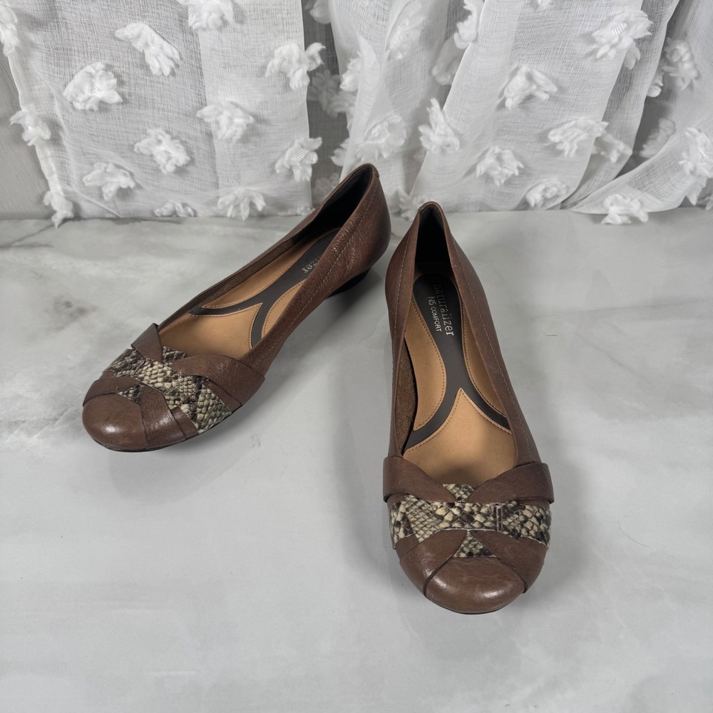 Naturalizer Maude Ballet Flats Comfort Shoe Brown Snake Leather Fabric Upper 8M